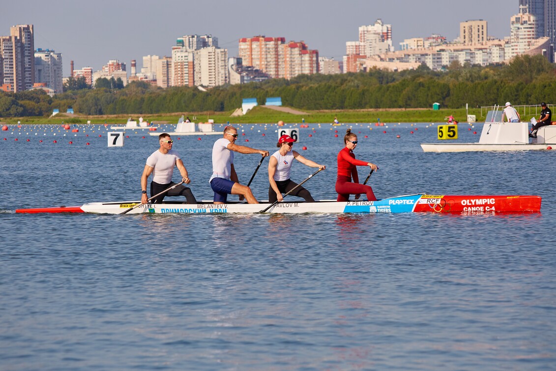 С-4. Каноэ четверка